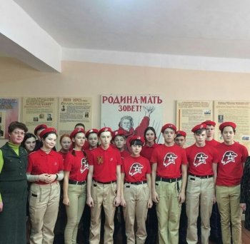 Юнармейцы приняли участие во Всероссийской акции «Блокадный хлеб»